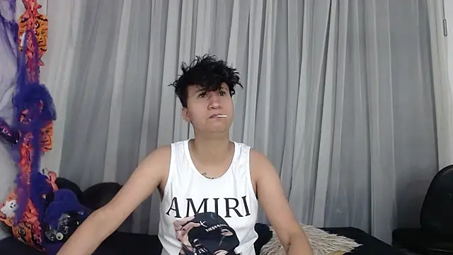 Snapshot of Im_Milan_Rs chatting on November 2, 2025, 3:22 am Im Milan Rs online show from November 2, 2025, 3:22 am