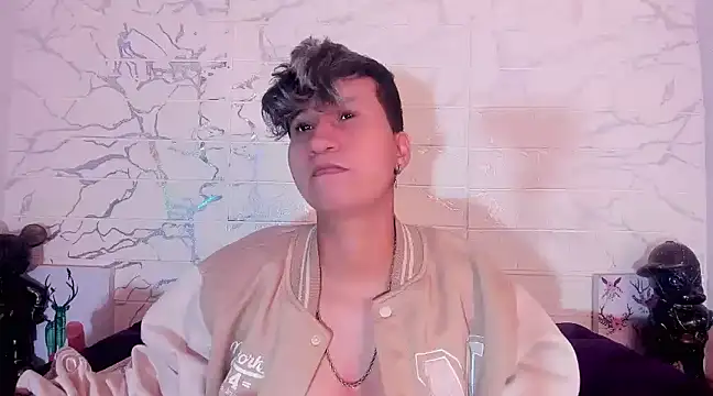 Snapshot of Im_Milan_Rs chatting on March 18, 2025, 7:22 am Im Milan Rs online show from March 18, 2025, 7:22 am