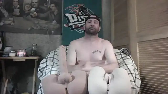 Edward LongCock online show from July 12, 2026, 5:19 am
