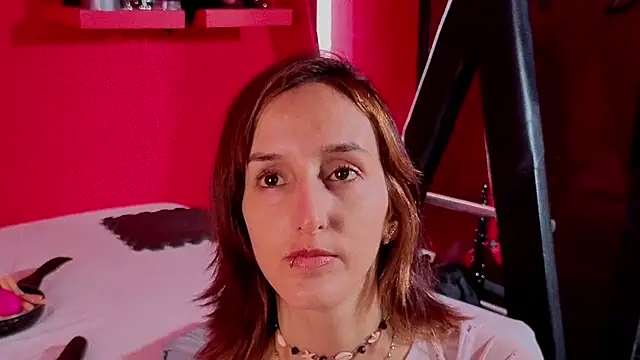 Ambar Roux  online show from September 12, 2025, 1:33 pm