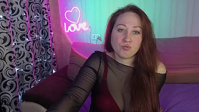 KellyCrystall online show from March 27, 2026, 5:16 am