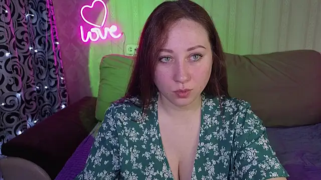 KellyCrystall online show from March 26, 2026, 7:17 am