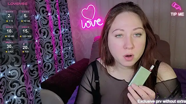 Snapshot of KellyCrystall chatting on January 14, 2026, 9:13 am KellyCrystall online show from January 14, 2026, 9:13 am