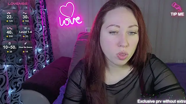 Snapshot of KellyCrystall chatting on December 20, 2025, 7:55 am KellyCrystall online show from December 20, 2025, 7:55 am