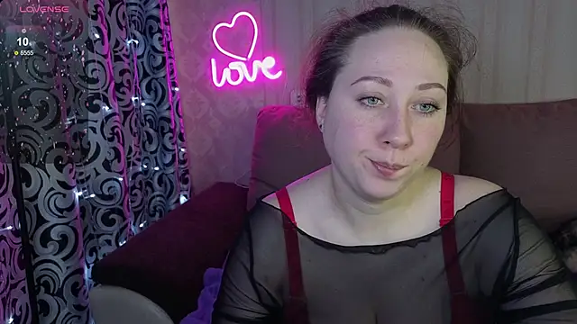 KellyCrystall online show from March 27, 2026, 8:59 am