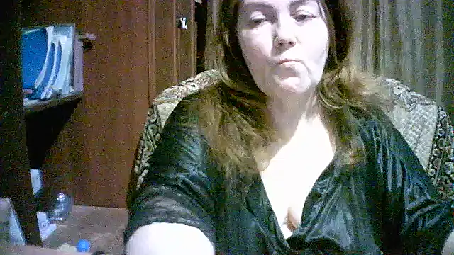 Madame-Butterfly online show from October 31, 2025, 10:27 pm