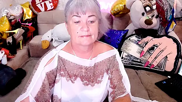Snapshot of SiberiabBerry chatting on July 18, 2026, 6:11 am SiberiabBerry online show from July 18, 2026, 6:11 am