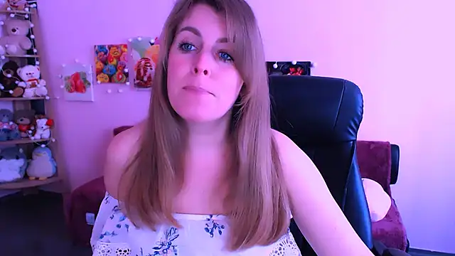 Snapshot of Hot_Milady chatting on March 23, 2026, 8:14 am Hot Milady online show from March 23, 2026, 8:14 am