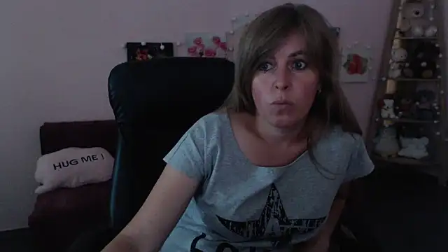 Hot Milady online show from June 26, 2026, 7:14 am