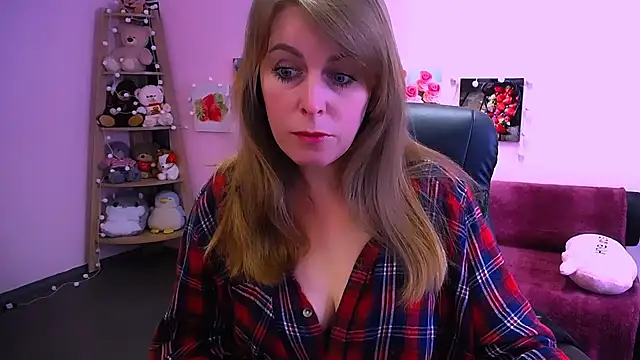 Snapshot of Hot_Milady chatting on February 11, 2026, 8:25 am Hot Milady online show from February 11, 2026, 8:25 am