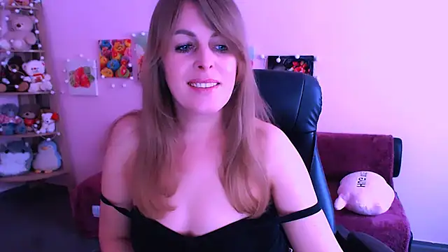 Snapshot of Hot_Milady chatting on March 20, 2026, 8:48 am Hot Milady online show from March 20, 2026, 8:48 am