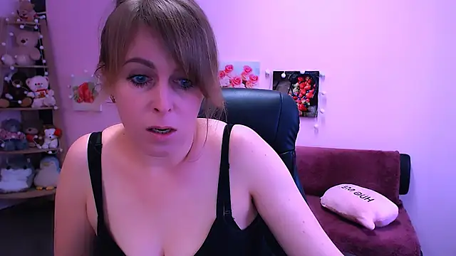 Snapshot of Hot_Milady chatting on March 11, 2026, 8:19 am Hot Milady online show from March 11, 2026, 8:19 am