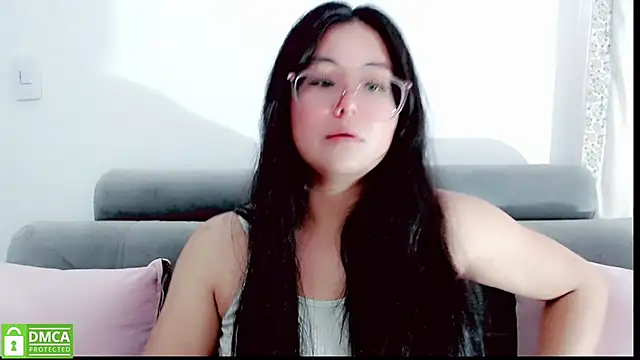 Snapshot of mariana_katto chatting on November 6, 2025, 7:07 pm mariana katto online show from November 6, 2025, 7:07 pm