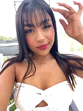 Snapshot of Mariangel_11 chatting on August 7, 2026, 2:23 pm Mariangel 11 online show from August 7, 2026, 2:23 pm