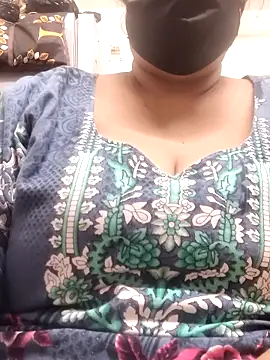 Snapshot of zeepe19 chatting on December 3, 2025, 12:59 pm zeepe19 online show from December 3, 2025, 12:59 pm