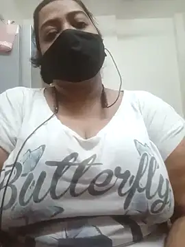 zeepe19 online show from April 25, 2026, 4:48 pm