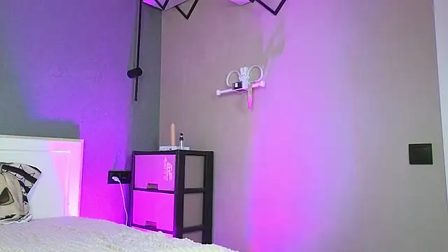 Snapshot of Your_Auggie chatting on November 2, 2025, 9:47 am Your Auggie online show from November 2, 2025, 9:47 am