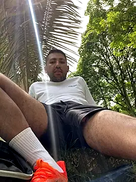 Snapshot of JuanZapata33 chatting on November 20, 2025, 5:13 pm JuanZapata33 online show from November 20, 2025, 5:13 pm