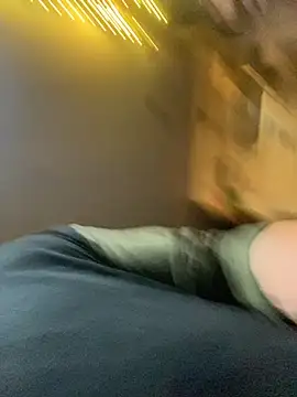 Snapshot of Gman143187 chatting on October 27, 2025, 7:31 am Gman143187 online show from October 27, 2025, 7:31 am