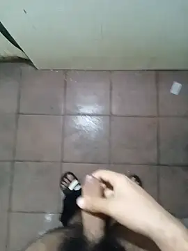 Snapshot of weeif chatting on December 28, 2024, 12:57 am weeif online show from December 28, 2024, 12:57 am