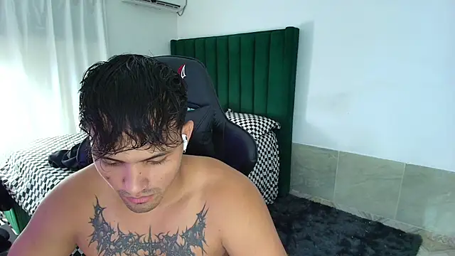 man dur07 online show from February 3, 2026, 11:32 pm