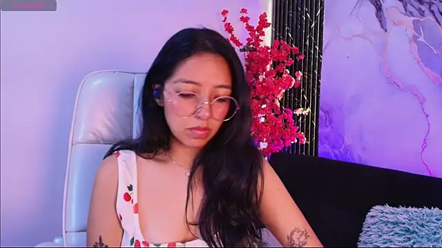 Snapshot of Valery_wang chatting on April 7, 2026, 11:45 am Valery wang online show from April 7, 2026, 11:45 am