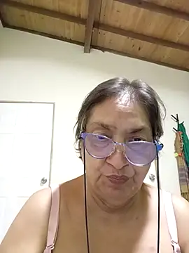 Snapshot of florecita69 chatting on October 15, 2025, 2:21 am florecita69 online show from October 15, 2025, 2:21 am