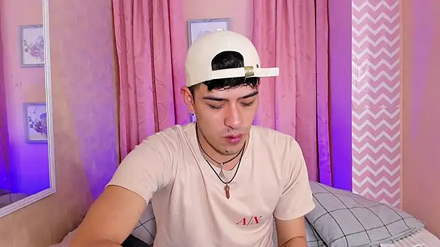 Snapshot of Ryan_Clark_ chatting on December 26, 2024, 8:21 pm Ryan Clark online show from December 26, 2024, 8:21 pm