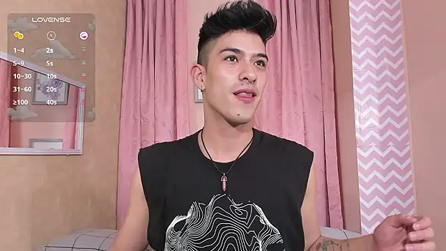 Snapshot of Ryan_Clark_ chatting on December 6, 2024, 8:12 pm Ryan Clark online show from December 6, 2024, 8:12 pm