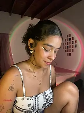 Snapshot of Arteatenea__ chatting on February 1, 2025, 8:18 am Arteatenea online show from February 1, 2025, 8:18 am