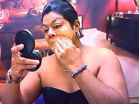 Snapshot of indianCherryPie chatting on May 18, 2026, 5:13 am indianCherryPie online show from May 18, 2026, 5:13 am