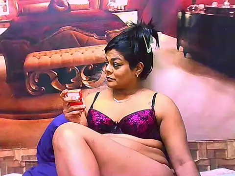Snapshot of indianCherryPie chatting on July 14, 2026, 10:21 am indianCherryPie online show from July 14, 2026, 10:21 am
