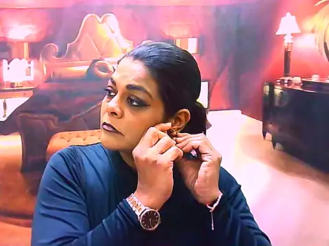 Snapshot of indianCherryPie chatting on July 17, 2026, 6:05 pm indianCherryPie online show from July 17, 2026, 6:05 pm