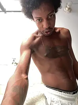 LarryCollin online show from March 11, 2025, 4:07 pm