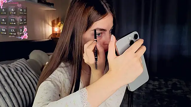 Snapshot of MaryJacksoon chatting on October 19, 2025, 7:55 am MaryJacksoon online show from October 19, 2025, 7:55 am