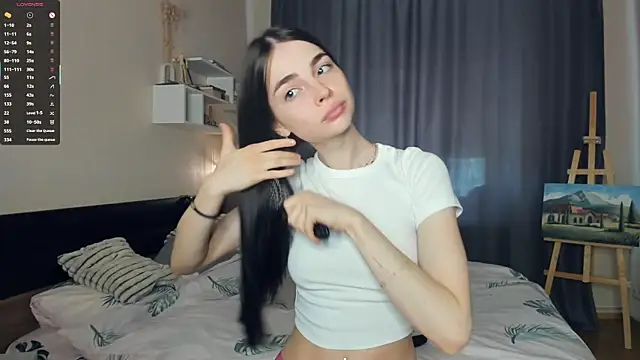 MaryJacksoon online show from June 21, 2026, 7:36 am