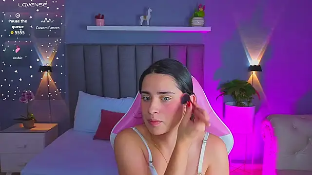 Snapshot of angelica_dymond chatting on November 27, 2025, 12:05 pm angelica dymond online show from November 27, 2025, 12:05 pm