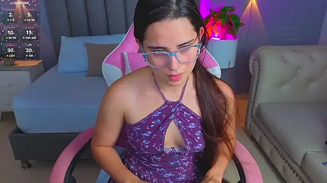 Snapshot of angelica_dymond chatting on November 8, 2025, 7:06 pm angelica dymond online show from November 8, 2025, 7:06 pm