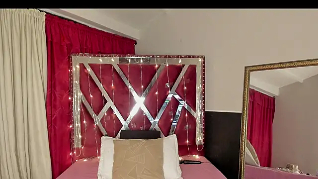 Snapshot of MicaelaHot_ chatting on November 18, 2025, 2:59 am MicaelaHot online show from November 18, 2025, 2:59 am