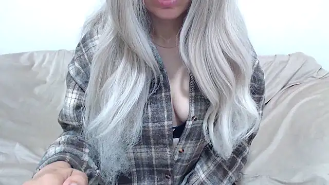 Snapshot of _kitty_Rose_ chatting on May 11, 2026, 2:24 am kitty Rose online show from May 11, 2026, 2:24 am