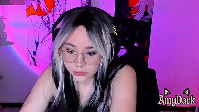 AmyDark online show from May 7, 2026, 12:48 am
