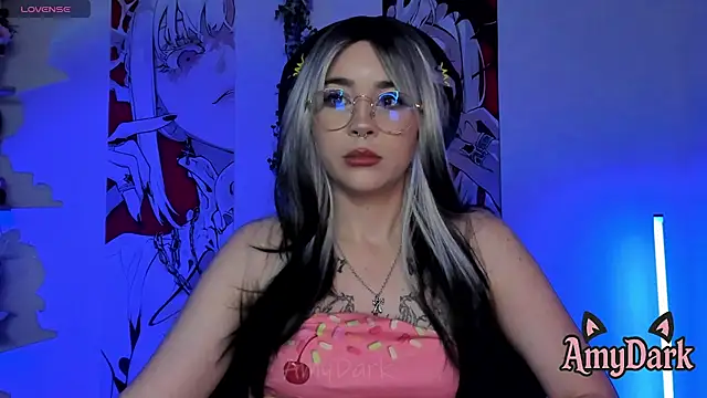 Snapshot of _AmyDark chatting on May 10, 2026, 11:39 pm AmyDark online show from May 10, 2026, 11:39 pm