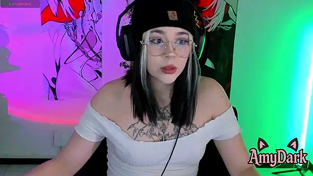  AmyDark online show from April 27, 2026, 6:06 pm
