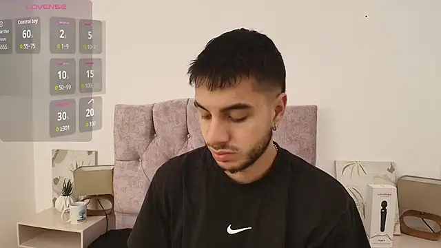 Amadeo Wild online show from October 25, 2025, 4:07 pm