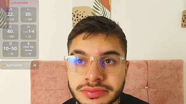 Amadeo Wild online show from November 17, 2025, 2:54 pm