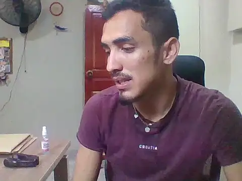 Snapshot of jeremy_scott chatting on March 16, 2026, 5:05 pm jeremy scott online show from March 16, 2026, 5:05 pm