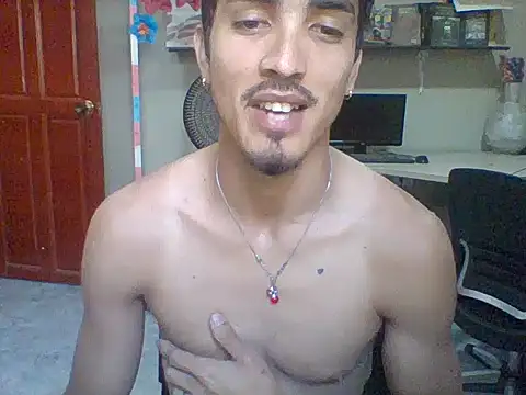 Snapshot of jeremy_scott chatting on February 13, 2026, 3:34 pm jeremy scott online show from February 13, 2026, 3:34 pm