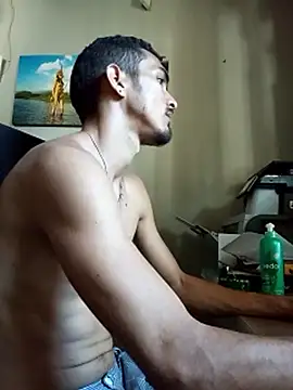 Snapshot of jeremy_scott chatting on March 21, 2026, 7:51 pm jeremy scott online show from March 21, 2026, 7:51 pm