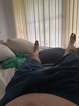 CurvyDominantCouple online show from February 15, 2026, 6:18 pm