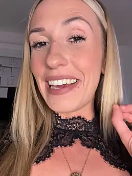 lola tentatiion online show from September 10, 2025, 7:02 pm